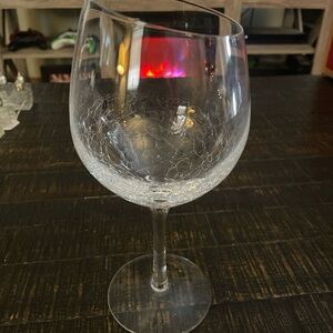 Elegant Crackle Design pier 1 wine glass vtg